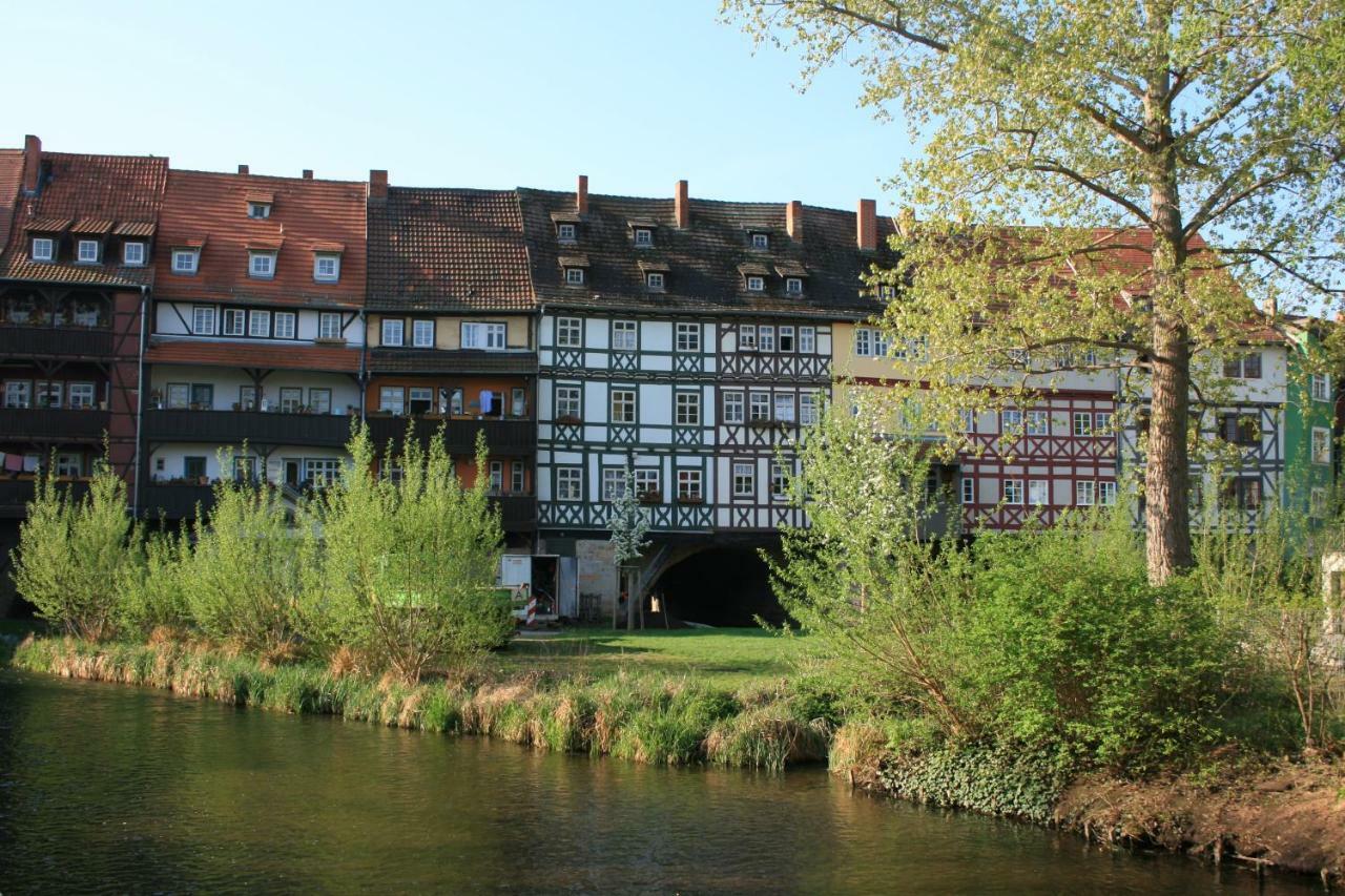 Am Puls Der Altstadt Ерфурт Екстериор снимка